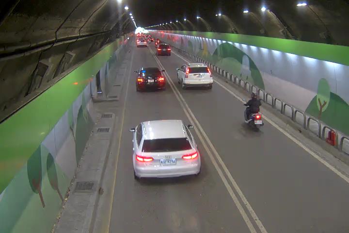 211-辛亥隧道往市區入口0K+160M